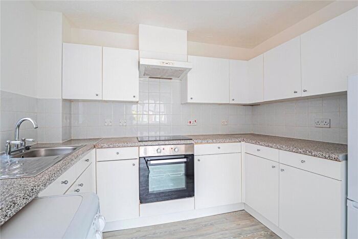 1 Bedroom Apartment To Rent In Alexandra Road, Hemel Hempstead, Hertfordshire, HP2