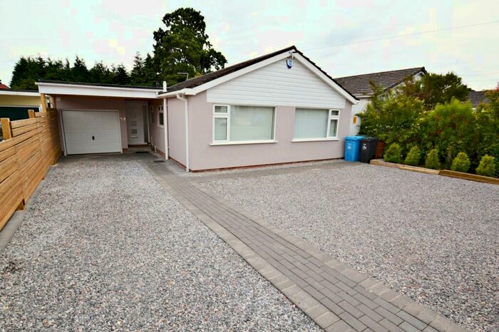 4 Bedroom Detached Bungalow To Rent In Broadstone, BH18