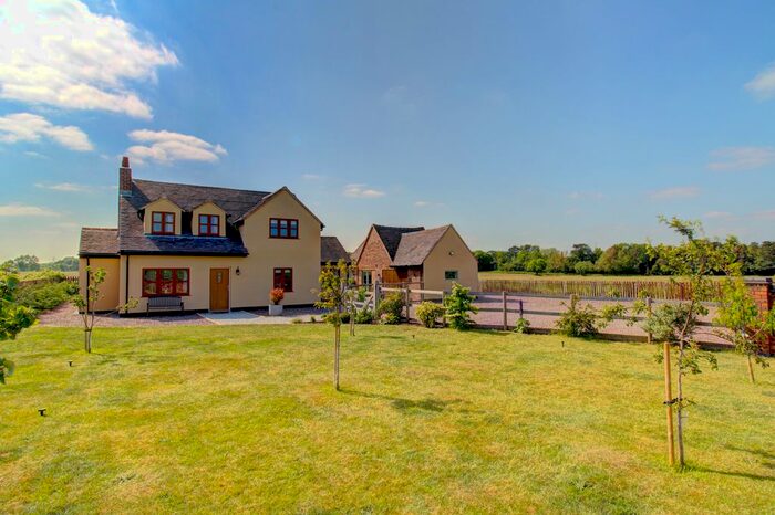 4 Bedroom Detached House For Sale In Birmingham Road, Shenstone Wood End, Lichfield, WS14