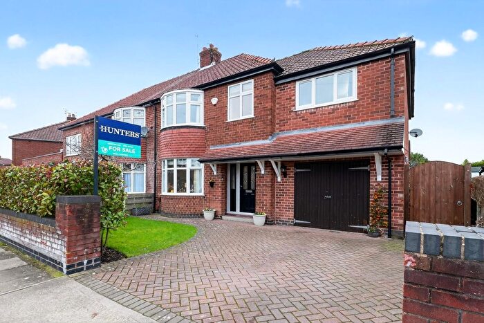 4 Bedroom Semi Detached House For Sale In Hempland Avenue, York, YO31