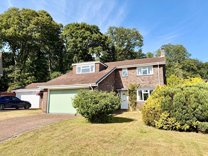 4 Bedroom Detached House For Sale In Dorchester Way, Exmouth, EX8