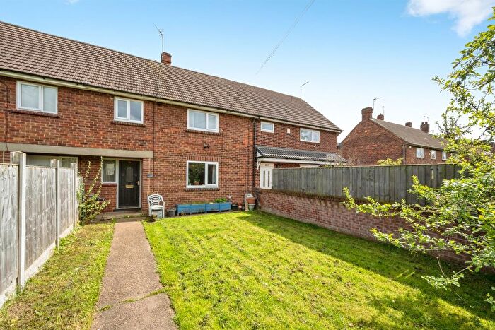 3 Bedroom Terraced House For Sale In Amersall Road, Scawthorpe, Doncaster, DN5