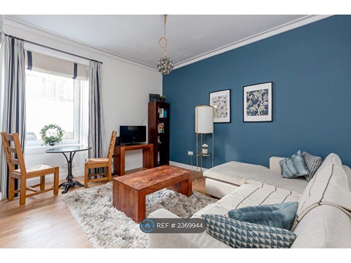 1 Bedroom Flat To Rent In St. Peters Place, Edinburgh, EH3