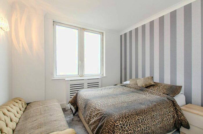 2 Bedroom Flat To Rent In Chelsea Harbour, Chelsea, London, SW10