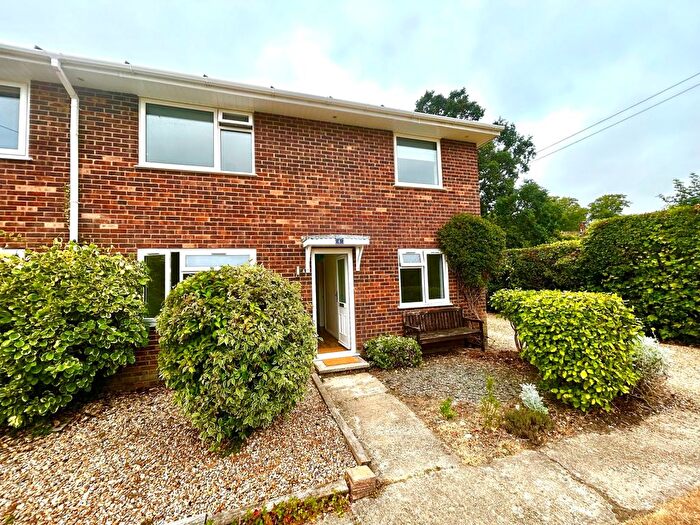 2 Bedroom Flat To Rent In Old Forge Court, Pennington Cross, Lymington, Hampshire, SO41