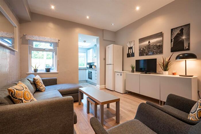 5 Bedroom House To Rent In Roebuck Road, Crookesmoor, Sheffield, S6