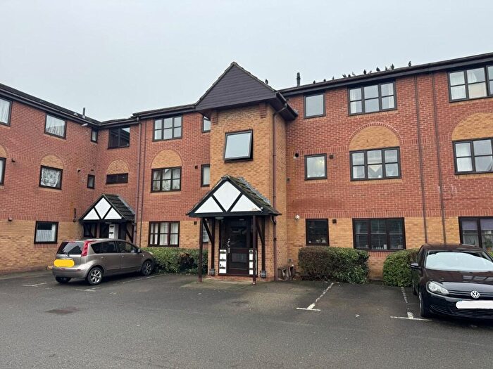 2 Bedroom Flat For Sale In Rugby Court, Grantham, Lincolnshire, NG31