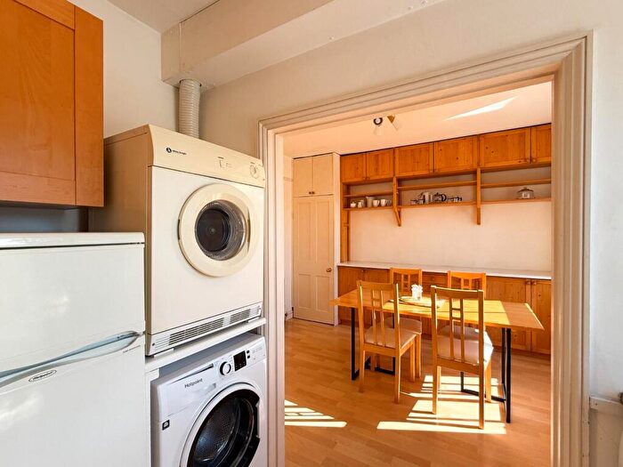 1 Bedroom Flat To Rent In Humberstone Road, Cambridge, CB4
