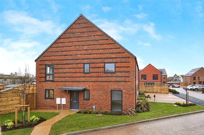 2 Bedroom End Terrace House For Sale In The Broyle, Ringmer, East Sussex, BN8