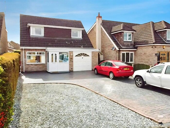 4 Bedroom Detached House For Sale In Laneside Drive, Hinckley, Leicestershire, LE10