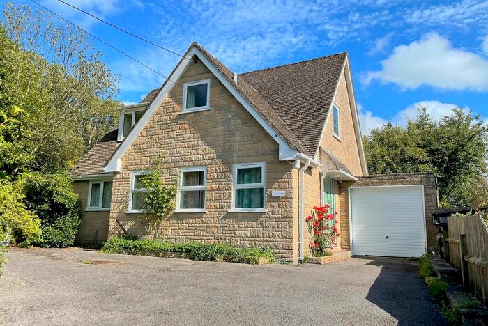 3 Bedroom Detached House For Sale In Buckhorn Weston, Dorset, SP8
