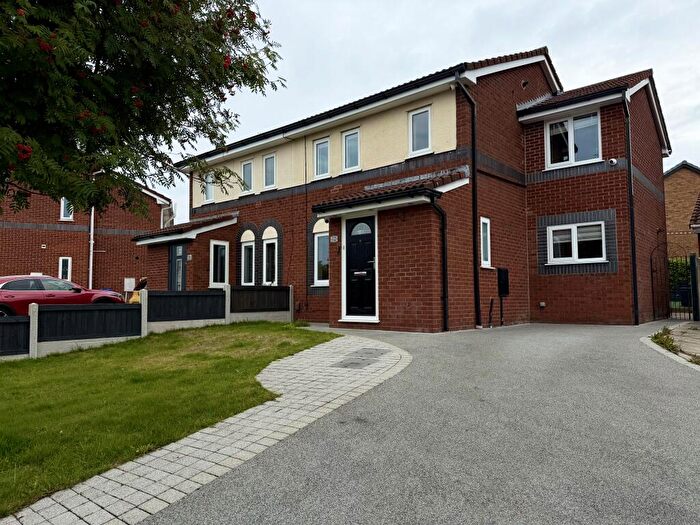 4 Bedroom Semi-Detached House To Rent In Benedict Drive, Dukinfield, Tameside, SK16