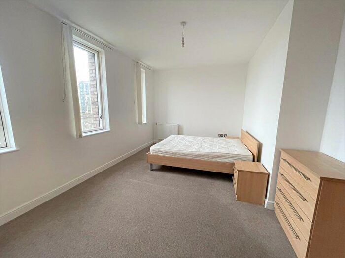 2 Bedroom Flat To Rent In Mitten House, Creative Road, London, SE8