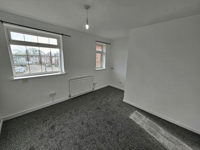 2 Bedroom End Of Terrace House To Rent In Malpas Road, Northwich, Cheshire, CW9