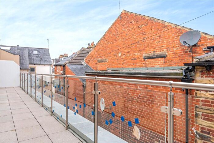 2 Bedroom Flat To Rent In Apartment, Lambert House, Harrogate, North Yorkshire, HG1