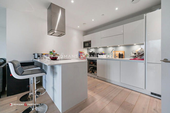 2 Bedroom Apartment To Rent In Carriage House, Finsbury Park, N4