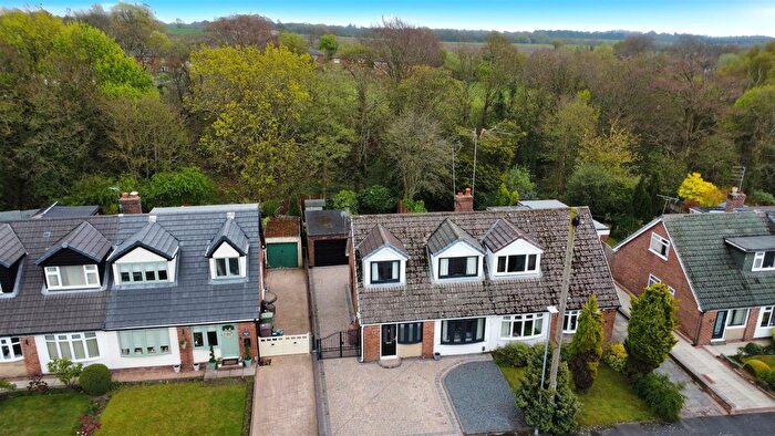 4 Bedroom Semi-Detached Bungalow For Sale In Ellis Road, Billinge, Wigan, WN5