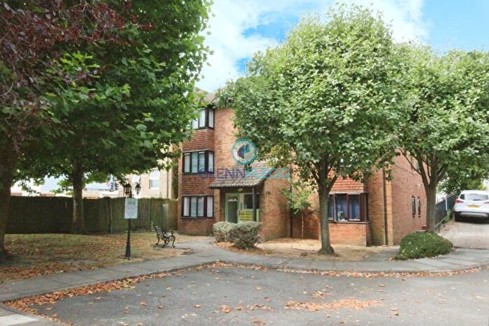 Studio To Rent In Keswick Court, Slough, SL2