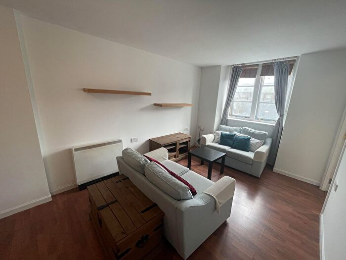 2 Bedroom Flat To Rent In Flat J, Brown Street, Dundee, DD1