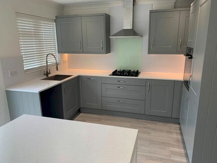 3 Bedroom Semi-Detached House To Rent In Arlington Road, Sully, CF64