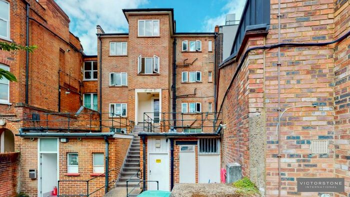 3 Bedroom Apartment To Rent In Fairfield Gardens, Crouch End, London, N8