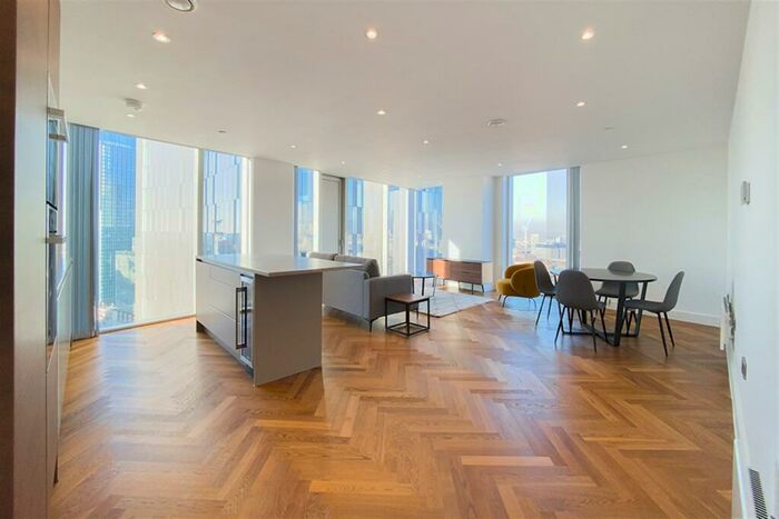 2 Bedroom Apartment To Rent In East Tower, Owen Street, M15