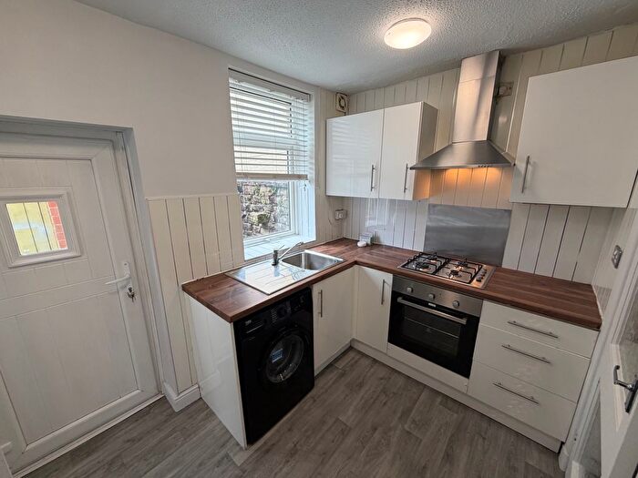 1 Bedroom Flat To Rent In Bolton Road West, Ramsbottom, BL0