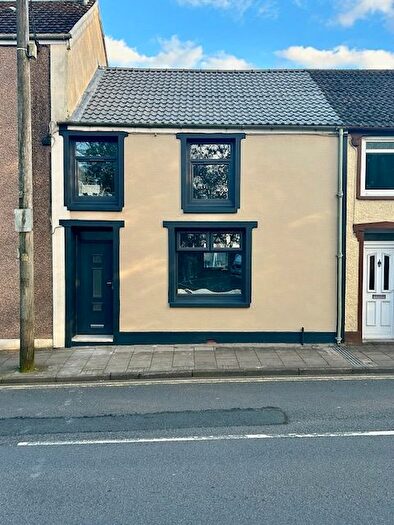 3 Bedroom Terraced House To Rent In Glan Road, Aberdare, CF44