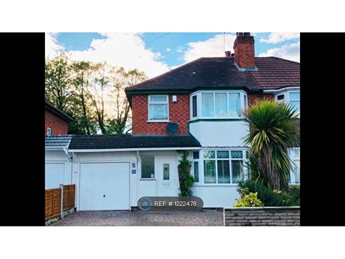 3 Bedroom Semi-Detached House To Rent In Brookvale Road, Solihull, B92