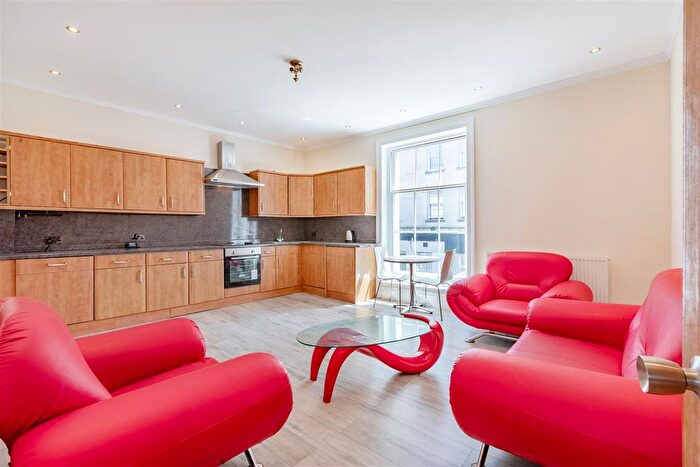 1 Bedroom Flat For Sale In Seaside Road, Eastbourne, BN21