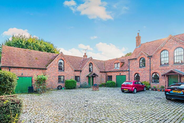 3 Bedroom Semi-Detached House For Sale In Elcot, Berkshire, RG20