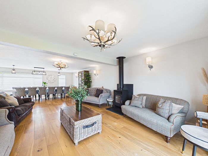 4 Bedroom Bungalow For Sale In Main Street, Ash, TA12