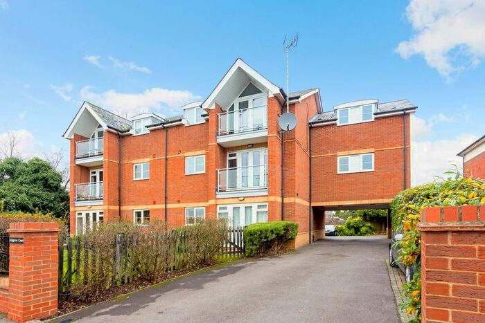 2 Bedroom Flat To Rent In Bath Road, Maidenhead SL6