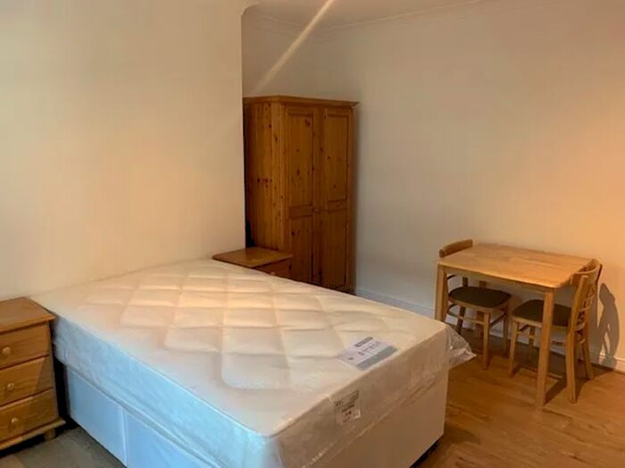 Studio To Rent In Belsize Road, South Hampstead, NW6