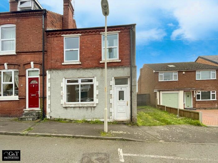 1 Bedroom Studio To Rent In Castleton Street, Netherton, Dudley, DY2