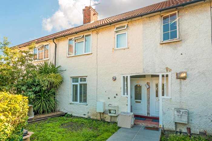 3 Bedroom Terraced House For Sale In Goldbeaters Grove, Edgware, HA8