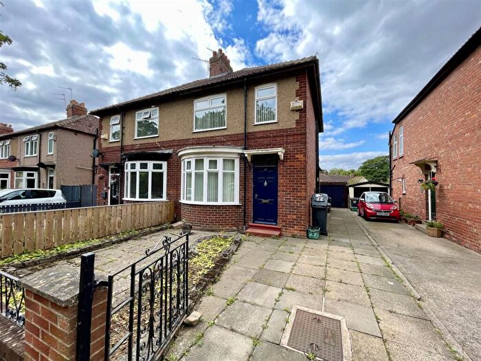 3 Bedroom Semi Detached House For Sale In Stooperdale Avenue, Darlington, DL3
