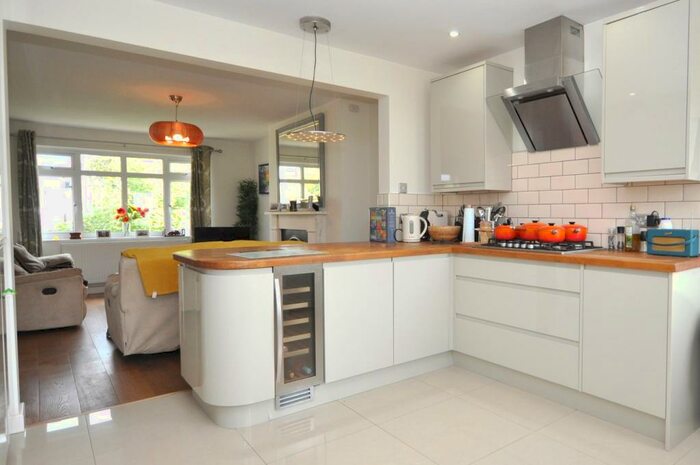 2 Bedroom Apartment To Rent In Parabola Road, Cheltenham, GL50