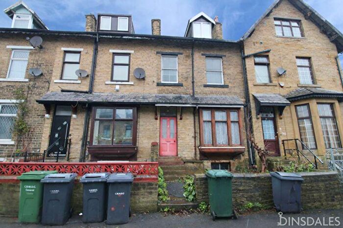 5 Bedroom Terraced House For Sale In Farcliffe Place, Bradford, BD8