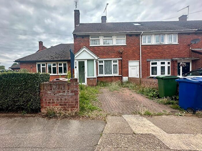 2 Bedroom End Of Terrace House To Rent In Teviot Avenue, Aveley, RM15