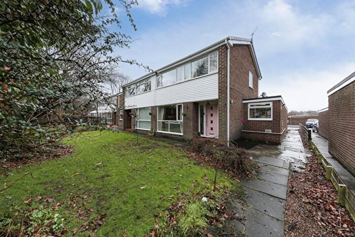 3 Bedroom Semi Detached House For Sale In Knivestone Court, Killingworth, NE12