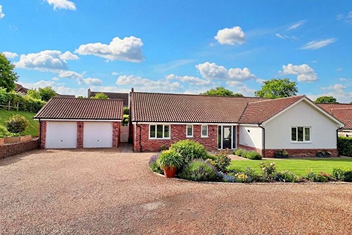3 Bedroom Detached Bungalow For Sale In Woodland Valley, Great Bricett, IP7
