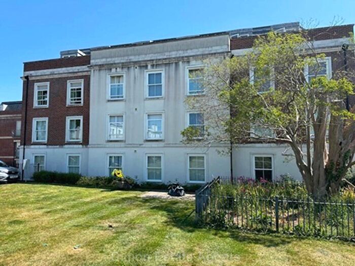 2 Bedroom Flat For Sale In Flagstaff House, Gosport, PO12
