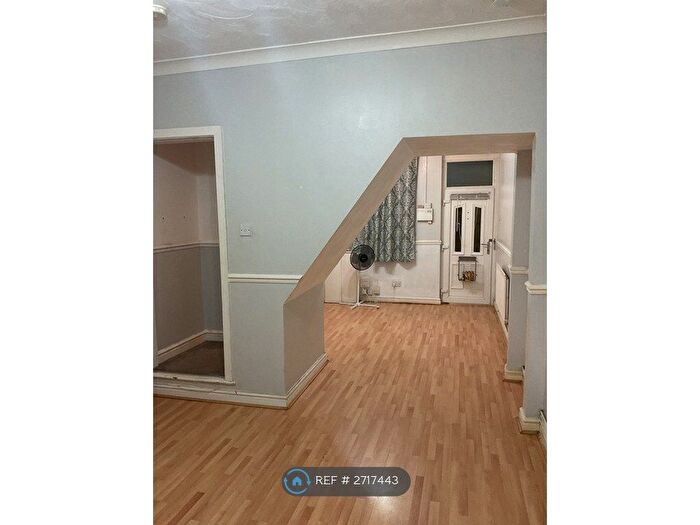 2 Bedroom Terraced House To Rent In Stoke On Trent, Stoke On Trent, ST6