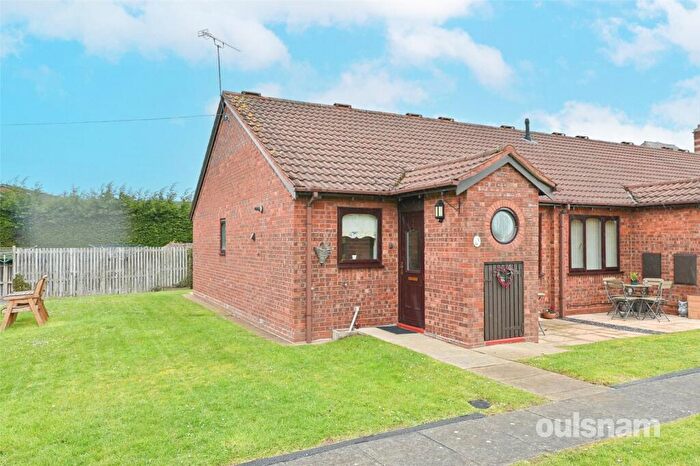 2 Bedroom Bungalow For Sale In Harden Keep, Millpool Way, Smethwick, West Midlands, B66