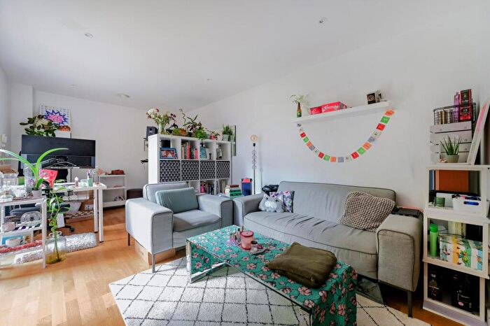 1 Bedroom Apartment For Sale In Tinderbox House, Deptford, SE8