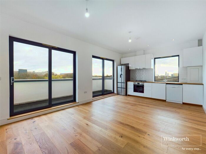 2 Bedroom Flat To Rent In Fourth Way, Wembley, Middlesex, HA9