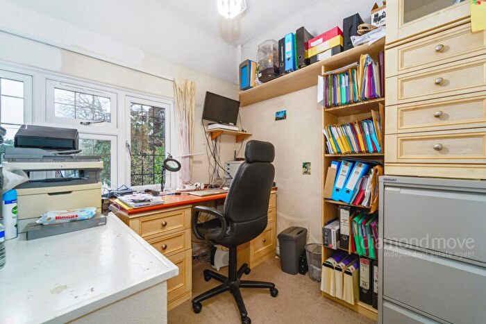 4 Bedroom Detached House For Sale In Old Slade Lane, Iver, SL0