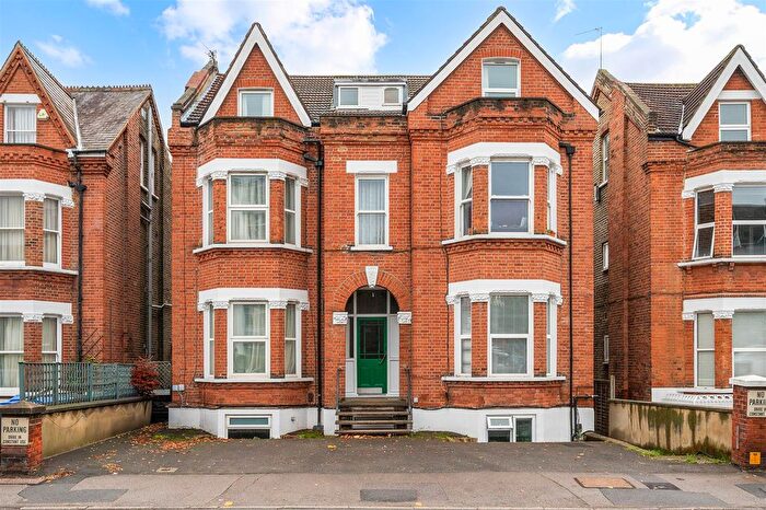 1 Bedroom Flat To Rent In Worple Road, Wimbledon, SW19
