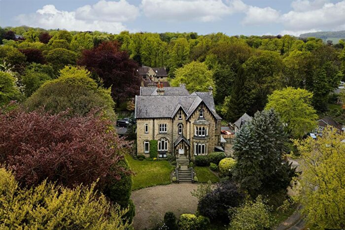 8 Bedroom Semi Detached House For Sale In Kaffir Road, Edgerton, Huddersfield., HD2